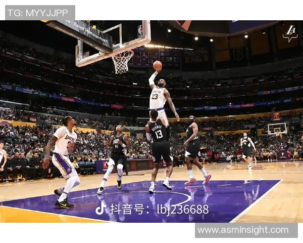 安东尼与泡椒的对决谁能在NBA赛场上笑到最后