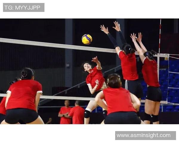 法国女排与西班牙女排激战正酣谁能在国际赛场上笑到最后