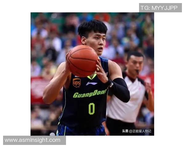 赵睿领衔新一代篮球明星崛起之路探索与挑战 赵睿领衔新一代篮球明星崛起之路探索与挑战