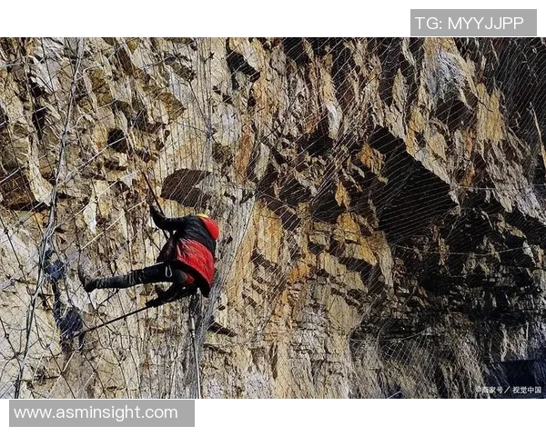 重庆攀岩队实力揭秘：挑战极限的勇士与他们的攀岩传奇