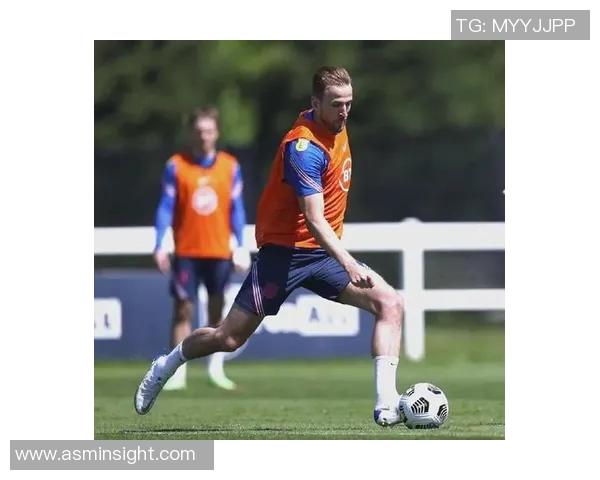 凯恩的传奇之路：从天才少年到足球巨星的辉煌历程